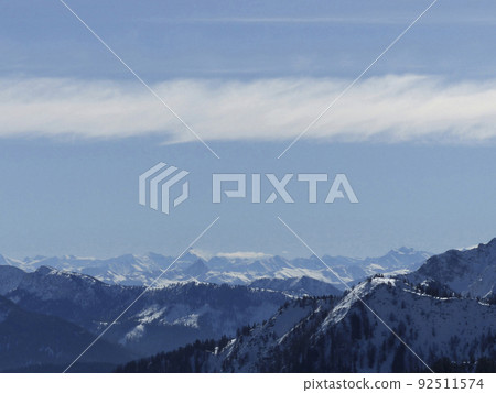 Winter hiking tour to Wallberg mountain, Tegernsee, Bavaria, Germany 92511574