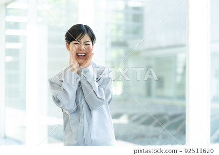 工作服女工，現場主管 92511620