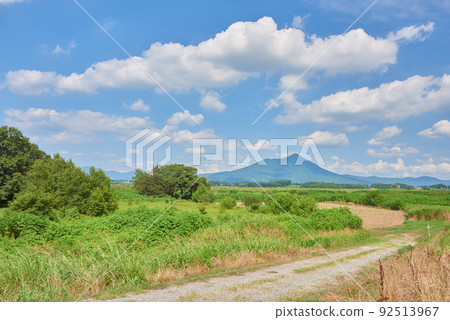Mt. Tsukuba and the countryside Mt. Tsukuba and the countryside 92513967