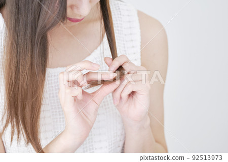 一個在乎分叉沒有臉的女人 92513973