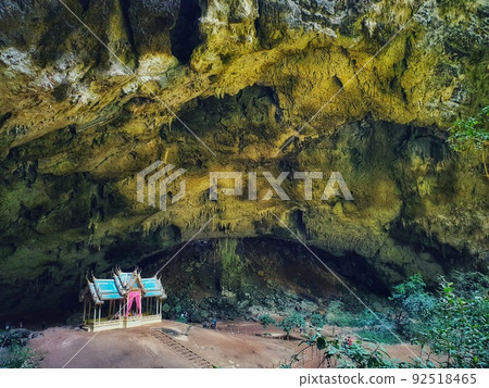 Phraya Nakhon Cave is a large cave located in Khao Sam Roi Yot National Park ,Prachuap Khiri Khan Province. 92518465