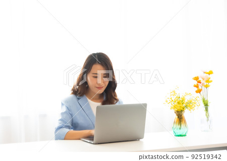 女商人 92519342