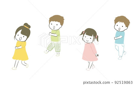 Children running happily (sideways / leftward) 92519863