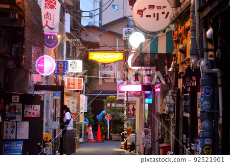 Shinjuku Golden Gai with lights Shinjuku Golden Gai with lights 92521901