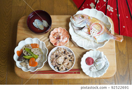 Okuizome at the beginning of eating 92522691