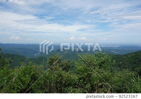 從岩菇山頂眺望(東京方向)(東京都青梅市) 從岩菇山頂眺望(東京方向)(東京都青梅市) 92523167