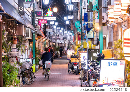 《Tokyo》 Kamata station square bar, Bourbon Road 92524348