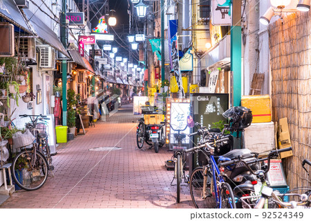 《Tokyo》 Kamata station square bar, Bourbon Road 92524349
