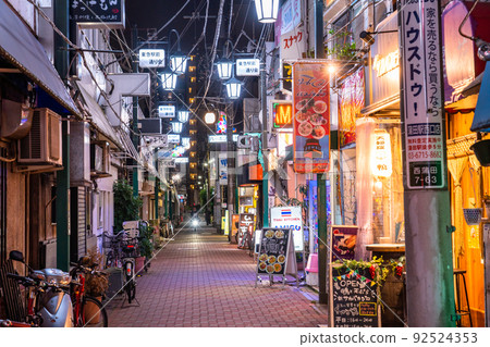 《東京》蒲田車站前酒吧,波旁路 《東京》蒲田車站前酒吧,波旁路 92524353