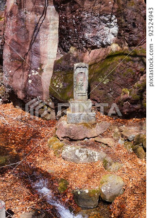 Riheijaya Forest Park Stone Statue 92524943
