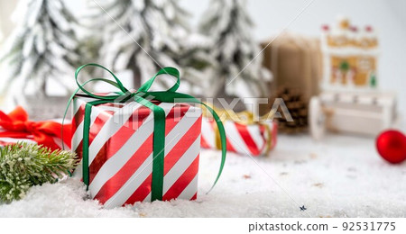 Christmas banner with gift boxes and Christmas decorations on a white background, copy space Christmas banner with gift boxes and Christmas decorations on a white background, copy space 92531775