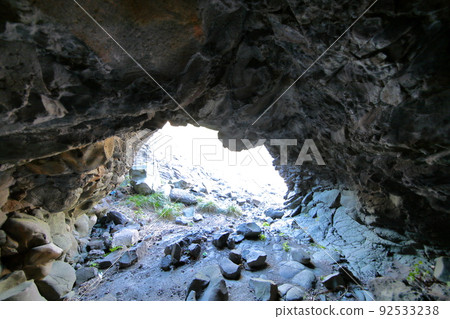 fang-duck, coast, beach, cliff, cliff, rock, lava, sea, 92533238