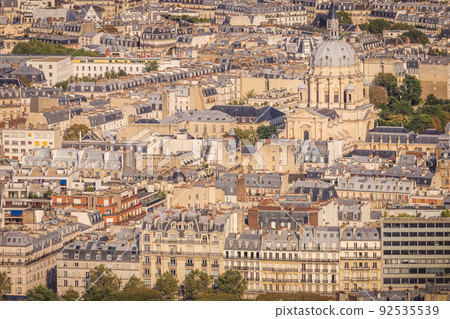 Quarter latin parisian roofs and domes at sunrise Paris, France Quarter latin parisian roofs and domes at sunrise Paris, France 92535539