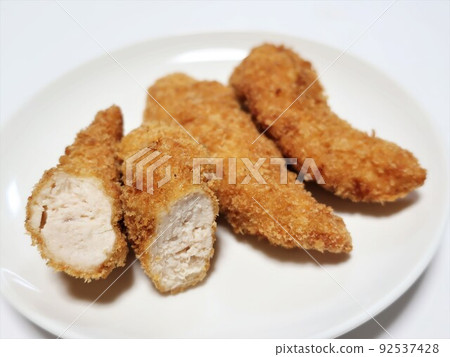 Delicious deep-fried chicken cut Delicious deep-fried chicken cut 92537428