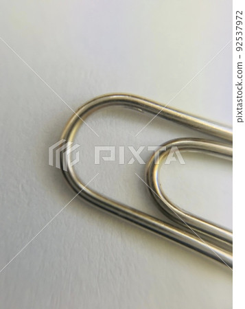 Clip curve 92537972