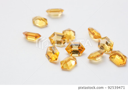 Multiple hexagonal citrine 92539471