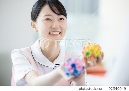 女性看護者“LINK FOREST”的肖像 92540049