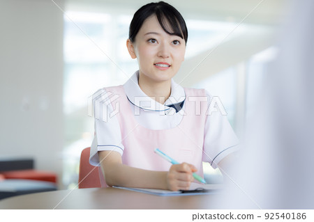 Portrait of a female caregiver "LINK FOREST" 92540186
