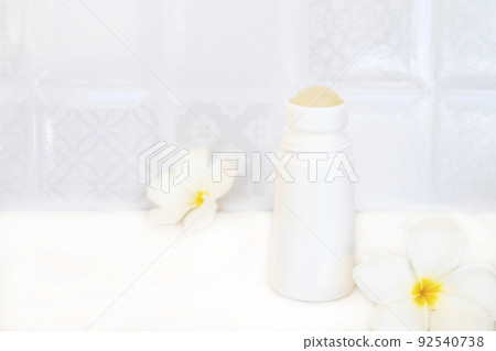 roll on deodorant antiperspirant fragrance flower health care for surface armpit 92540738
