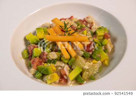 Recipe for ceviche of sea bream with avocado, chilli and lime 92541549