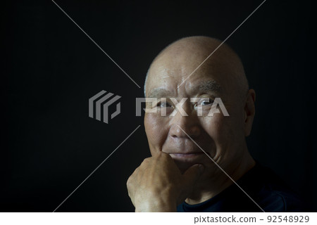 日本高級男子帶著微笑 日本高級男子帶著微笑 92548929