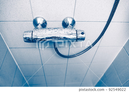 thermostatic shower mixer bar on the wall 92549022