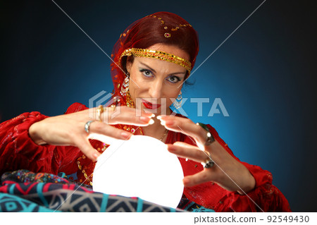 fortune-teller fortune-teller 92549430