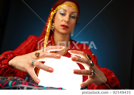 fortune-teller fortune-teller 92549435