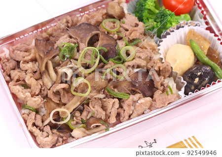 Beef and Maitake mushrooms boiled in Jibu-ni lunch box with a bright background 92549946