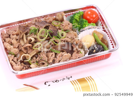 Beef and Maitake mushrooms boiled in Jibu-ni lunch box with a bright background 92549949