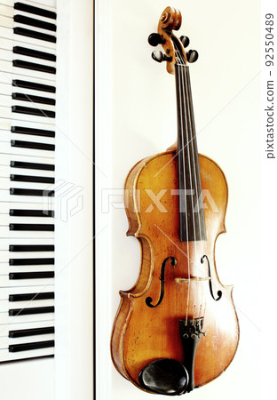 violin and piano keys violin and piano keys 92550489