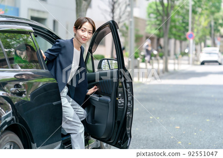 汽車商務車女士 92551047