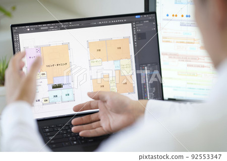 Illustrator 建築繪圖遠程辦公男性筆記本電腦 92553347