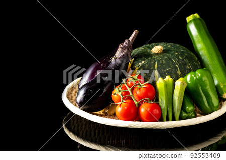 Assorted summer vegetables Assorted summer vegetables 92553409