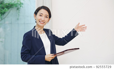 指導房間的女人 指導房間的女人 92555729