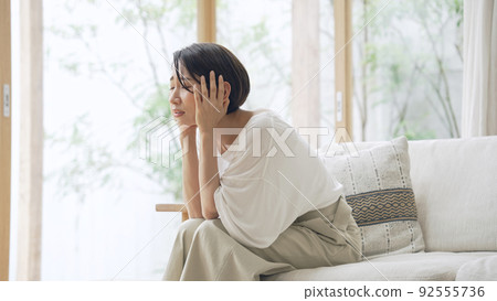 Middle female depressed 92555736