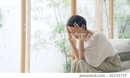 Middle female depressed 92555737
