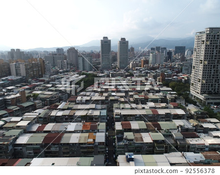 鐵皮屋 鐵皮屋 92556378