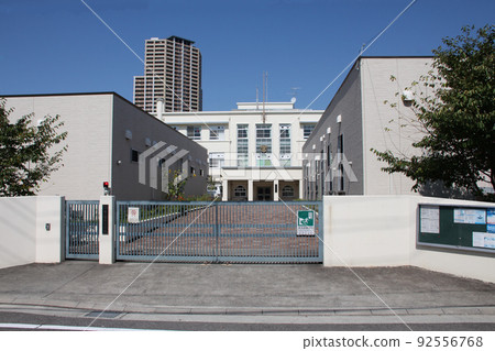 兵庫縣尼崎市尼崎市琴之浦高中 兵庫縣尼崎市尼崎市琴之浦高中 92556768