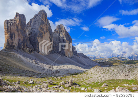 Towering Tre Cime di Lavalade 92556795