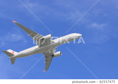 客機起飛爬升 客機起飛爬升 92557475