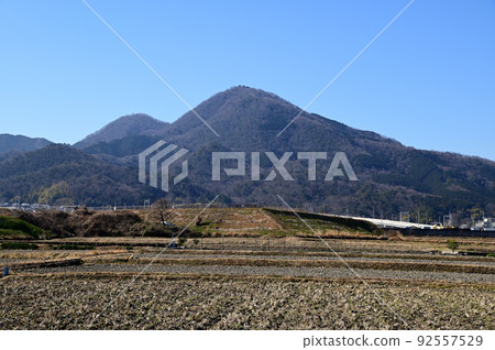 二條山的冬景 92557529