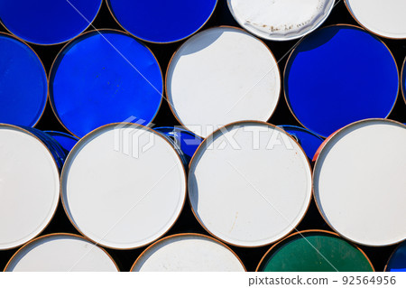 Round molding made by stacked drums 92564956