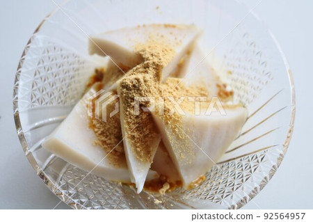 Kuzumochi to eat chilled in summer Kuzumochi to eat chilled in summer 92564957
