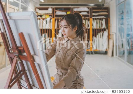 藝術學校預備學校 92565190