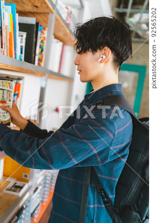 College student / vocational school student 92565202