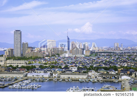 Beautiful cityscape of Fukuoka Beautiful cityscape of Fukuoka 92565258