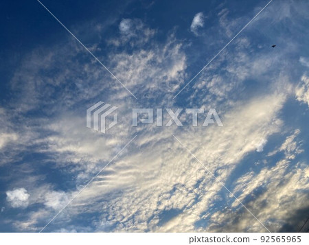 天空和雲彩藍天背景 天空和雲彩藍天背景 92565965