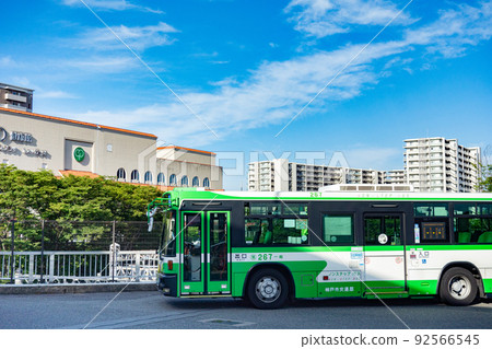 Municipal bus in front of Myoda Station on the Kobe Municipal Subway 92566545