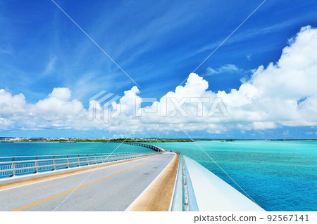 Okinawa Irabu Ohashi Summer blue sky and sea 92567141